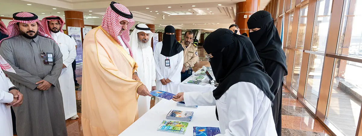 رئيس الجامعة يشهد انطلاق برامج وفعاليات "اليوم العالمي للسكري" بالمدينة الطبية الجامعية